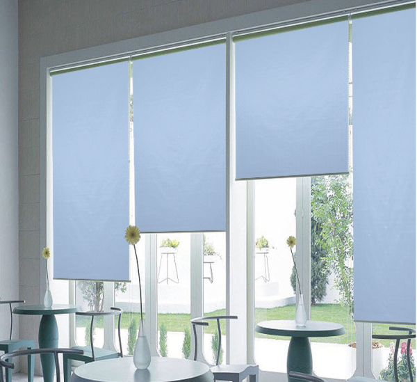 卷帘窗帘有哪些类型和优缺点